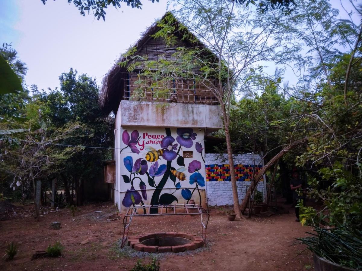 오로빌 Peace Garden 호스텔 외부 사진